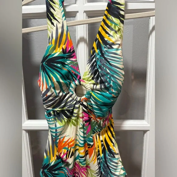 NWOT Shade & Shore Women's Plunge Ring Detail Swimsuit-Multi Tropical Print - Picture 5 of 13
